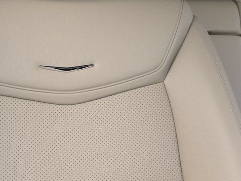 New 2026 Cadillac XT5 Sportv w/ LPO, Floor Liner Package AWD/4WD image 21