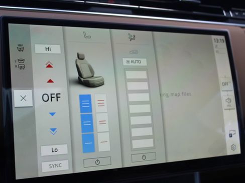 New 2026 Land Rover Range Rover Long Wheelbase SE image 15