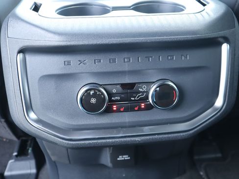 New 2026 Ford Expedition Platinum AWD/4WD image 17