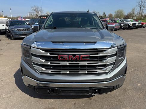 Used 2023 GMC Sierra 1500 SLE w/ Enhanced Capability Package AWD/4WD image 8