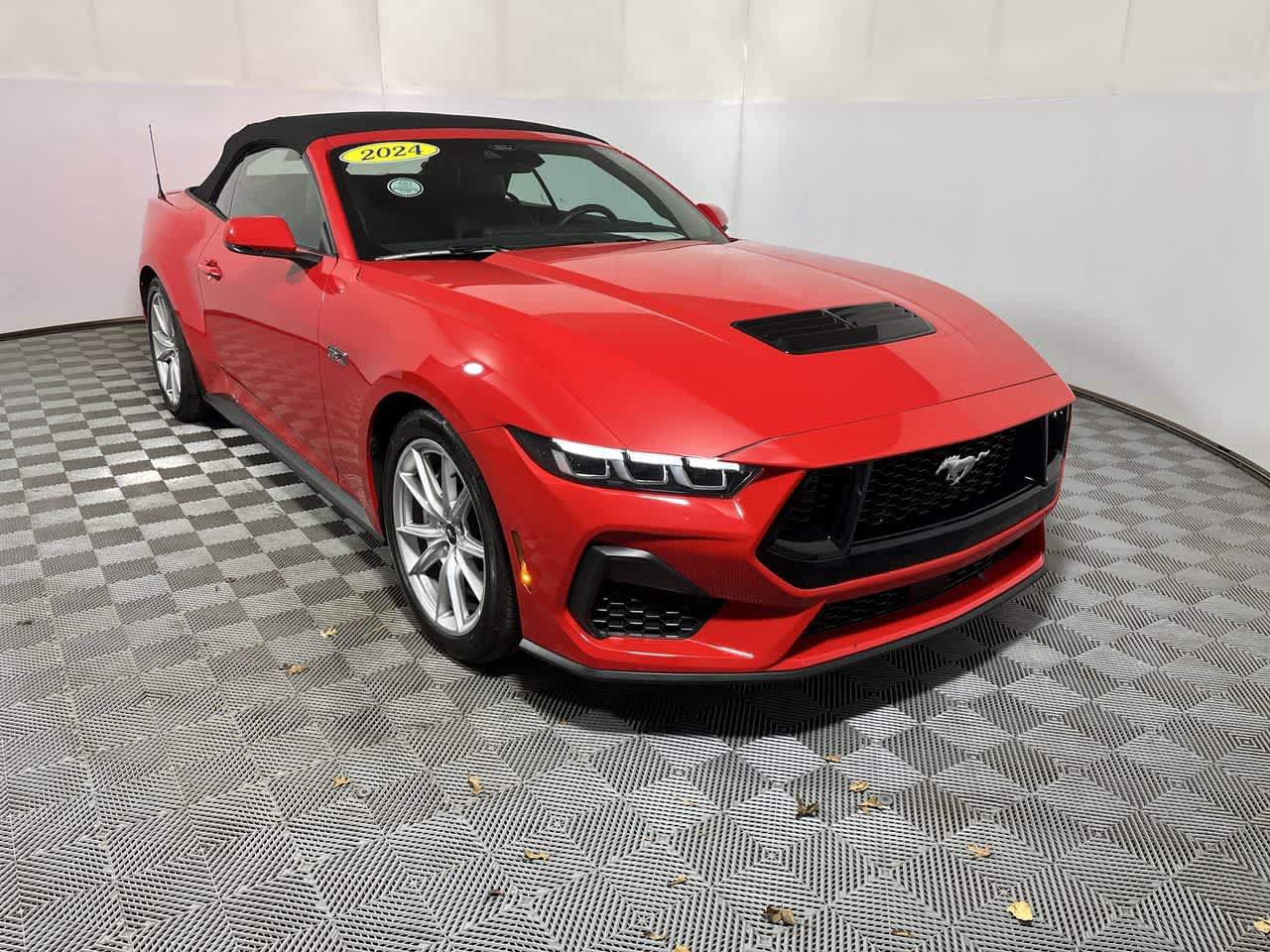 Used 2024 Ford Mustang GT Premium RWD image 2