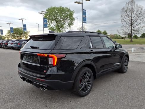 New 2026 Ford Explorer ST w/ Sun And Sound Package AWD/4WD image 3