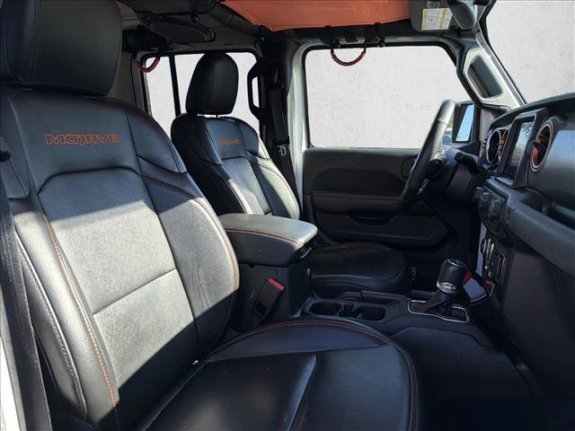 Used 2023 Jeep Gladiator Mojave AWD/4WD image 27