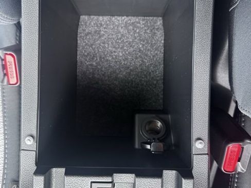 New 2025 Subaru Outback Premium image 23