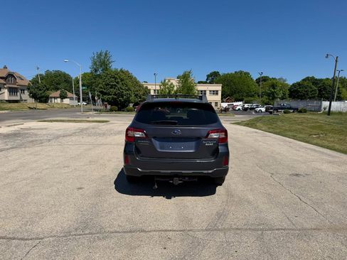 Used 2017 Subaru Outback 2.5i Premium AWD/4WD image 6