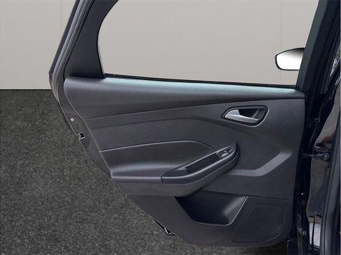 Used 2017 Ford Focus SE FWD image 27