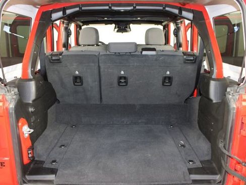 Used 2025 Jeep Wrangler Sahara 4xe image 17