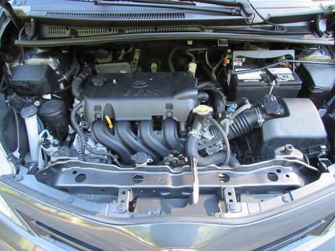 Used 2012 Toyota Yaris LE FWD image 14