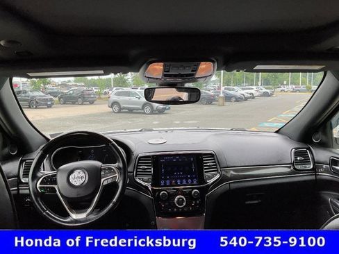 Used 2019 Jeep Grand Cherokee Overland AWD/4WD image 45