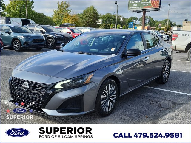 Used 2024 Nissan Altima 2.5 SV FWD image 8