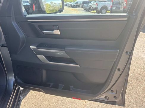 Used 2025 Toyota Tundra SR5 w/ SR5 Convenience Package AWD/4WD image 25