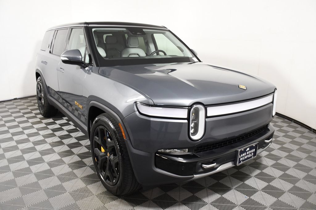 Used 2024 Rivian R1S Adventure Quad AWD/4WD image 9