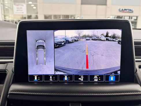 Used 2021 Chevrolet Tahoe High Country w/ Premium Package image 7