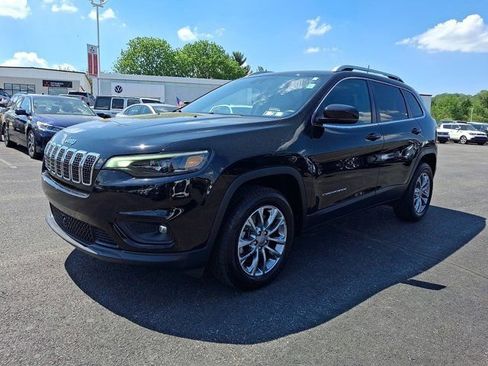 Certified 2021 Jeep Cherokee Latitude Lux w/ Comfort/Convenience Group AWD/4WD image 3