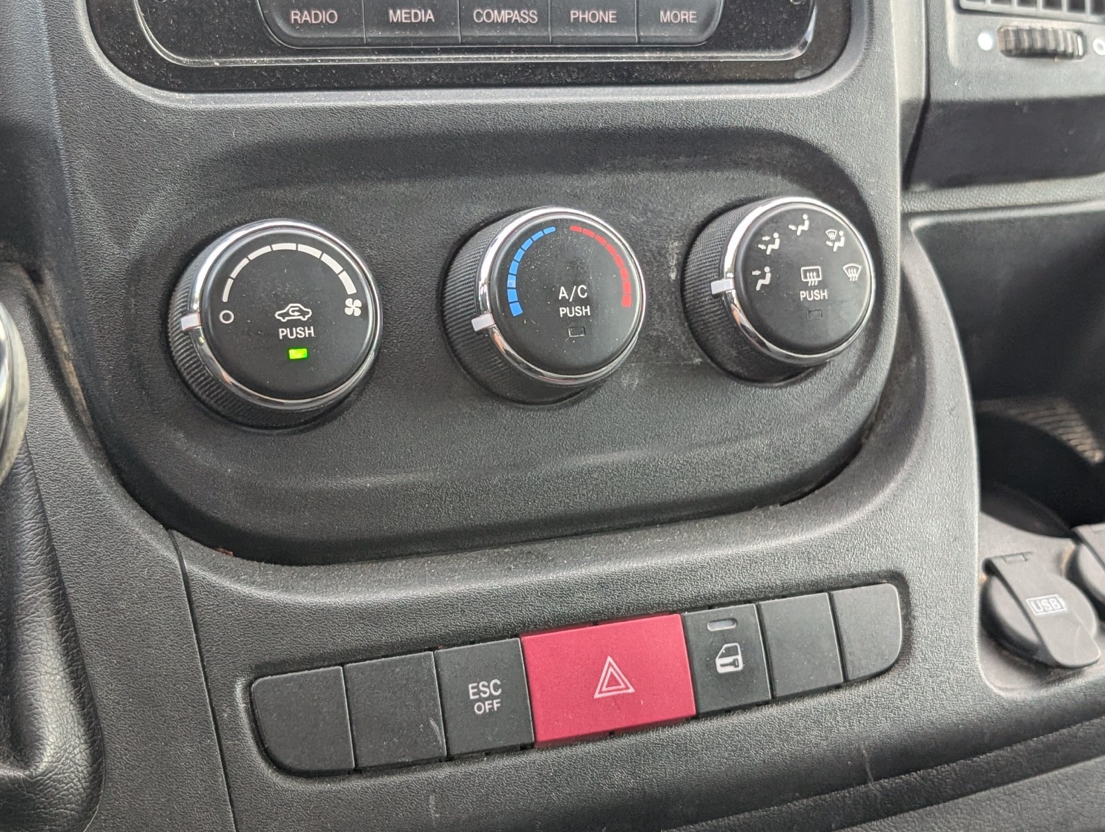 Used 2019 RAM ProMaster 1500 FWD image 14