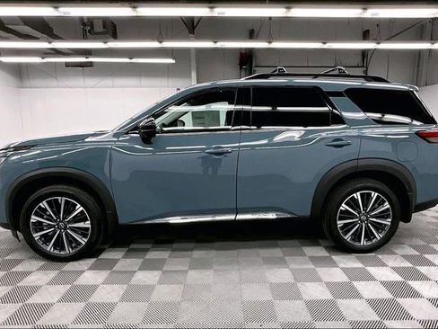 New 2026 Nissan Pathfinder Platinum AWD/4WD image 18