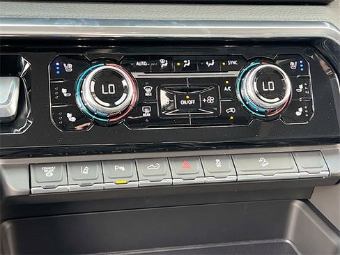 New 2026 GMC Sierra 2500 Denali w/ Denali Reserve Package image 11