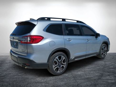 Used 2023 Subaru Ascent Limited w/ Technology Package AWD/4WD image 3