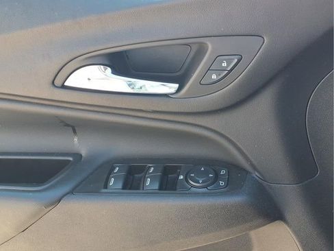 Used 2024 Chevrolet Equinox LT AWD/4WD image 17