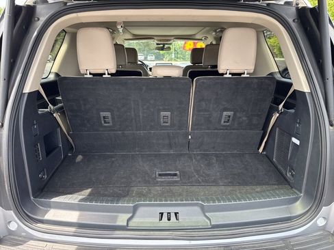Used 2024 Ford Expedition Limited RWD image 34