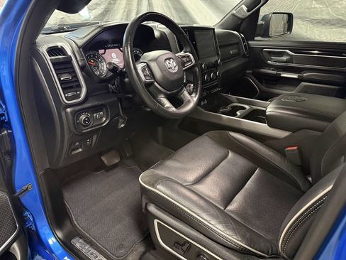 Used 2020 RAM 1500 Laramie w/ Sport Appearance Package AWD/4WD image 9