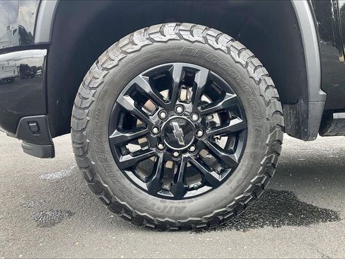 Used 2026 Chevrolet Silverado 2500 LTZ w/ LTZ Plus Package AWD/4WD image 9