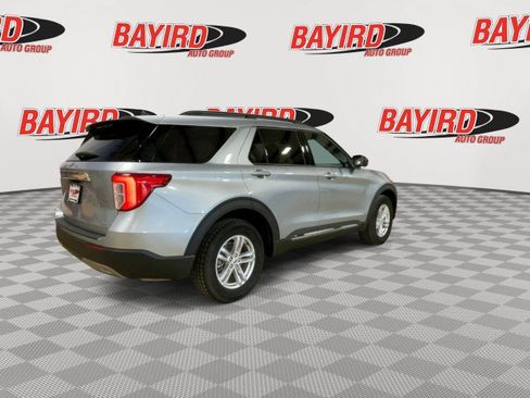 Used 2023 Ford Explorer XLT w/ Equipment Group 202A AWD/4WD image 8