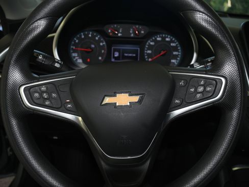 Used 2023 Chevrolet Malibu LT image 12