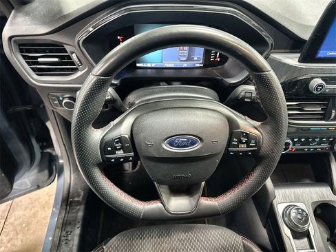 Used 2023 Ford Escape ST-Line image 17