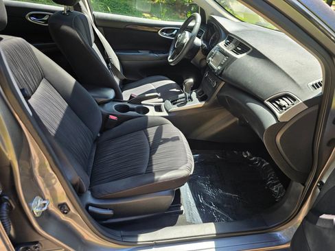 Used 2017 Nissan Sentra SV w/ Style Package FWD image 12