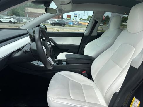 Used 2020 Tesla Model Y Long Range image 10