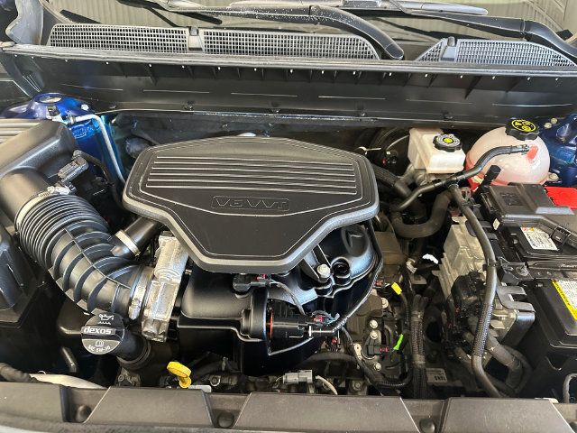 Used 2023 GMC Acadia AT4 w/ Technology Package AWD/4WD image 35