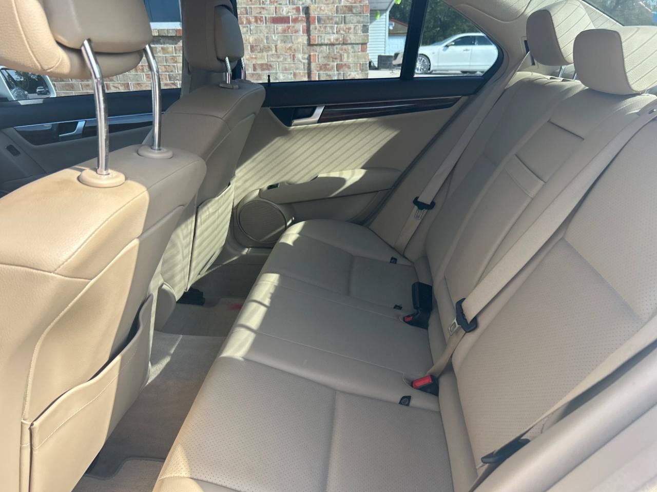 Used 2014 Mercedes-Benz C 250 Sedan image 21