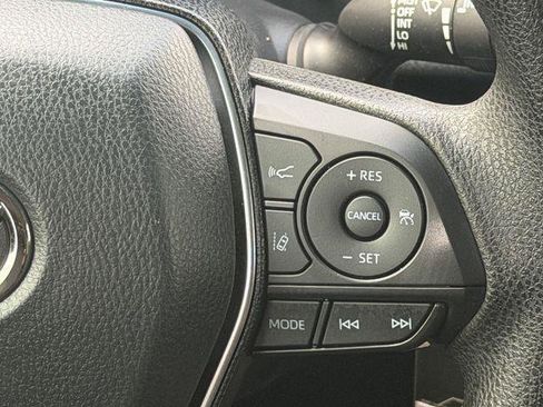 Certified 2020 Toyota Camry LE FWD image 14