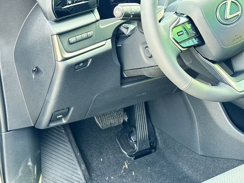 New 2026 Lexus RZ 350e 2WD image 17