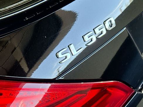 Used 2017 Mercedes-Benz SL 550 image 10