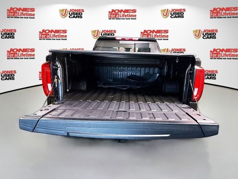 Used 2023 GMC Sierra 1500 Denali w/ Denali Reserve Package AWD/4WD image 17