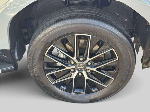 Used 2024 Lexus GX 550 w/ Cold Area Package image 7