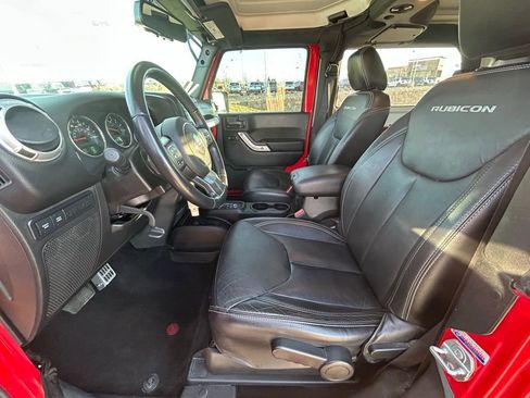 Used 2018 Jeep Wrangler Rubicon w/ Connectivity Group image 12