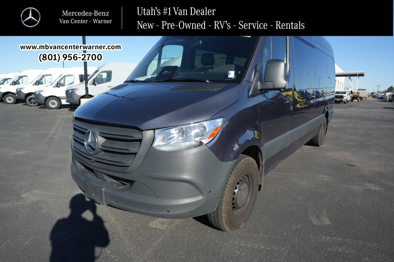 Used 2025 Mercedes-Benz Sprinter 2500 image 1