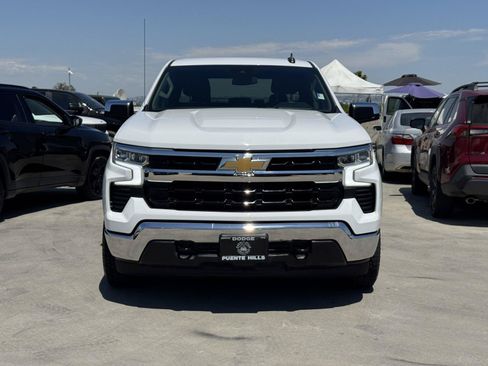 Used 2024 Chevrolet Silverado 1500 LT w/ Protection Package AWD/4WD image 2