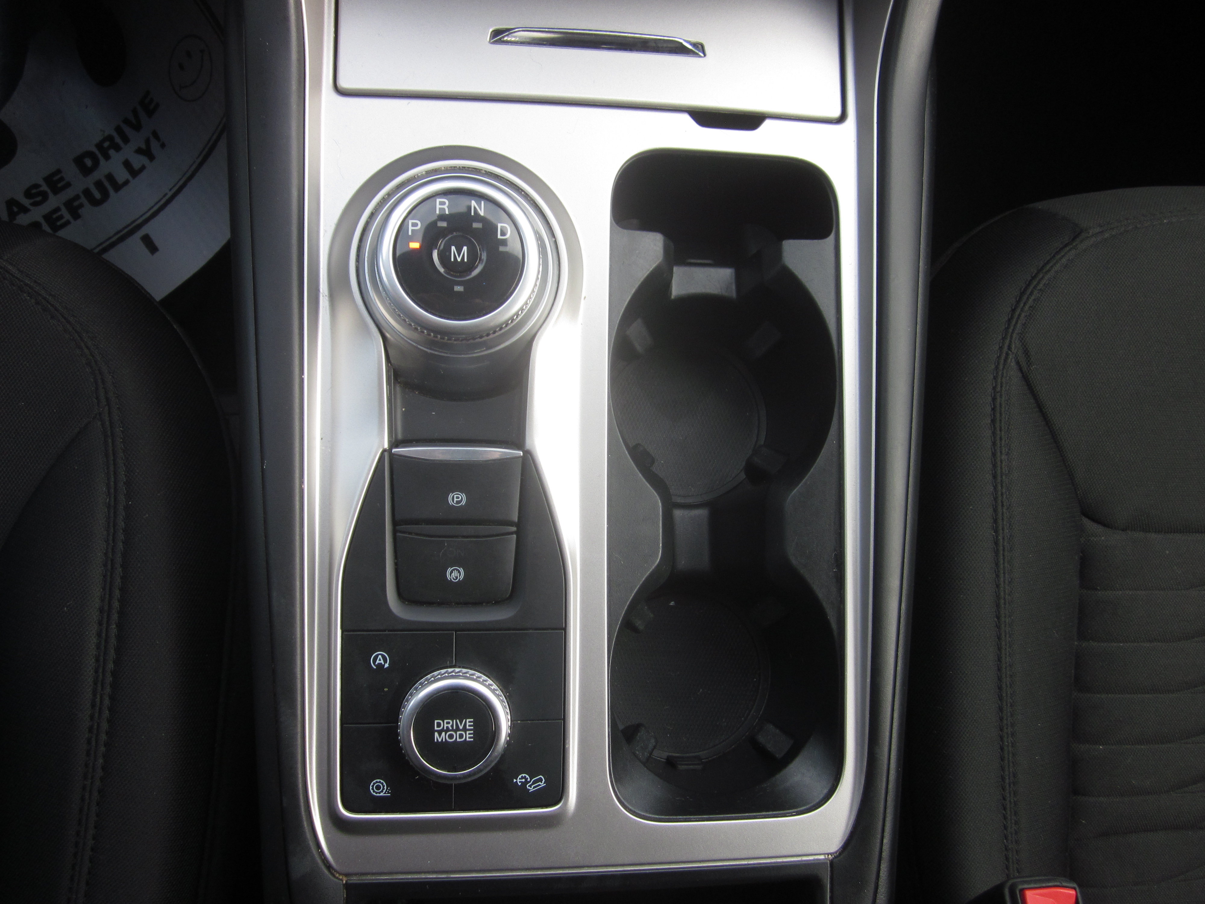 Used 2020 Ford Explorer XLT w/ Comfort Package AWD/4WD image 14