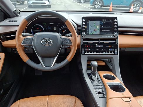 Used 2021 Toyota Avalon Limited w/ Advanced Safety Package image 10
