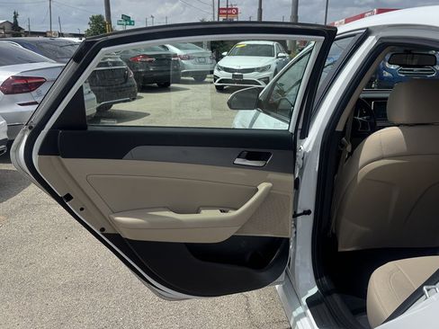 Used 2018 Hyundai Sonata SEL FWD image 20