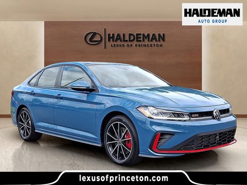 Used 2025 Volkswagen Jetta GLI Autobahn FWD image 1