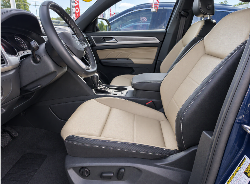 Certified 2021 Volkswagen Atlas Cross Sport SE w/ Panoramic Sunroof Package FWD image 10