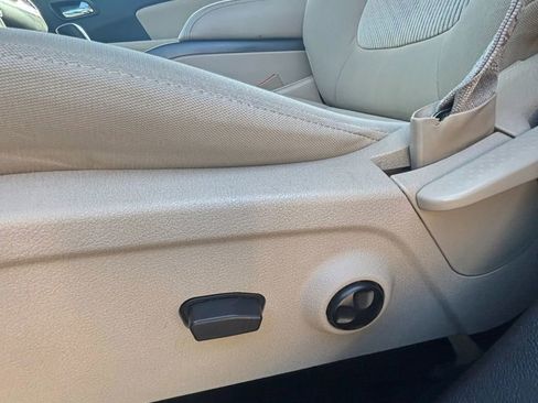 Used 2018 Dodge Journey SXT w/ Connectivity Group image 13