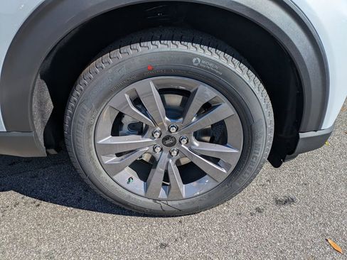 New 2026 Ford Explorer Active w/ Active Comfort Package image 11