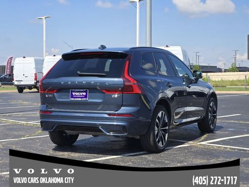 Used 2026 Volvo XC60 B5 Plus w/ Protection Package Premier AWD/4WD image 5