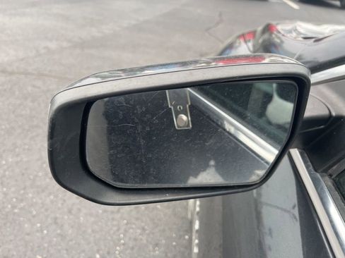 Used 2016 Chevrolet Malibu LT image 15